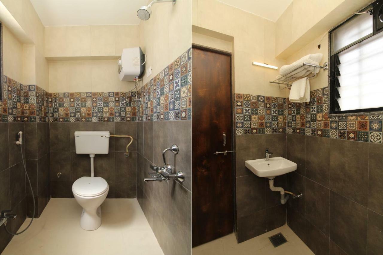 Oyo 37468 Nisha Lodging Hotel โซลาปูร์ ภายนอก รูปภาพ